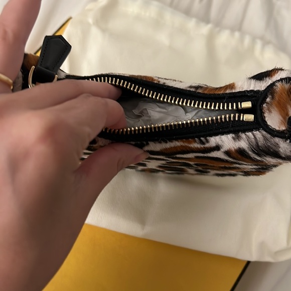 Fendi Bag - Picture 4 of 8